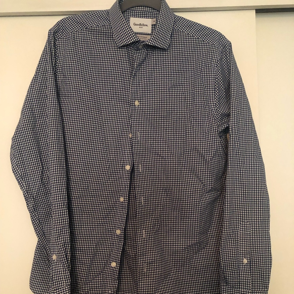 Long sleeve dress shirt